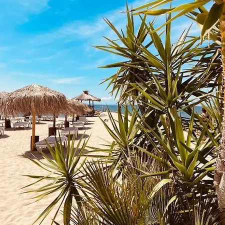 Sea Dreams Complex, Sunny Apartman *