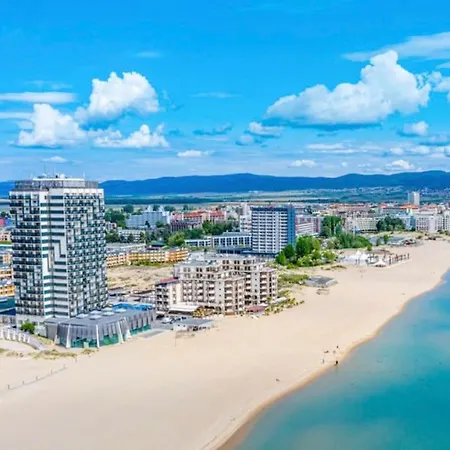 Sea Dreams Complex, Sunny